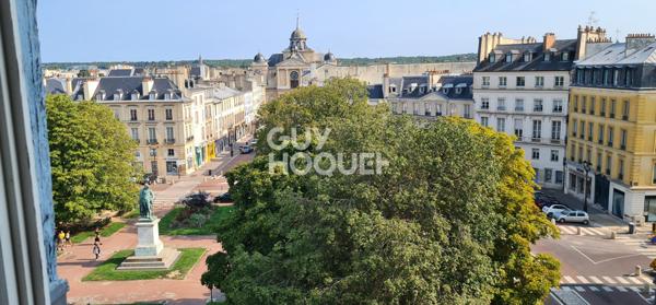 Appartement 3 pièces plein de charme, vue exceptionnelle sur Versailles