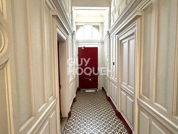 Appartement 3 pièces plein de charme, vue exceptionnelle sur Versailles