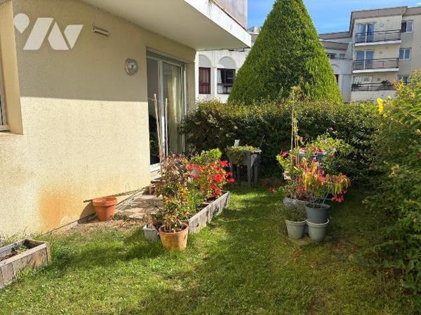 Appartement à Vendre à Brest (29200) en Finistère (29)

Nous vous présentons un appartement d...