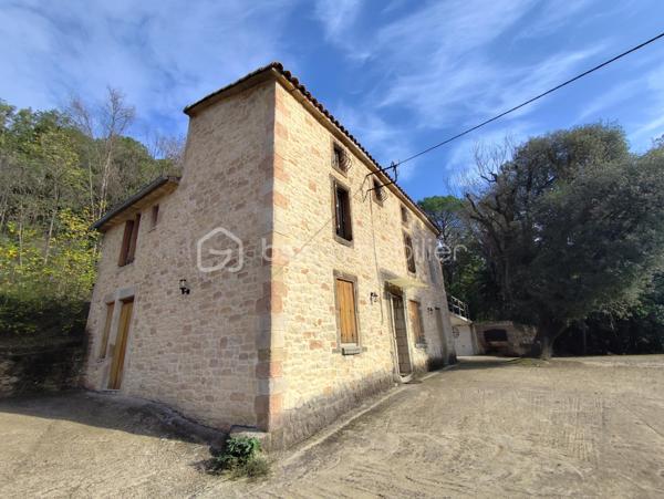 Immeuble mixte de 166 m²