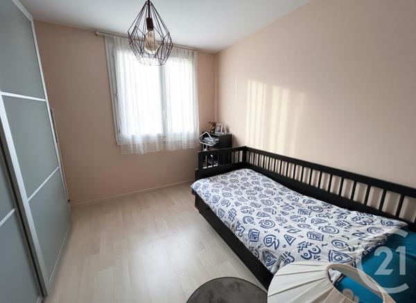 Appartement T4 à vendre  4 pièces - 75,82 m2 JOUE LES TOURS - 37