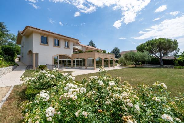 Vente Maison de luxe Messery 15 Pièces 750 m²