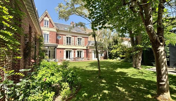Vente Maison de luxe Deauville 8 Pièces 270 m²