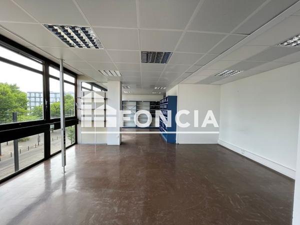 À vendre Local commercial 289.5 m² - Nantes 44100