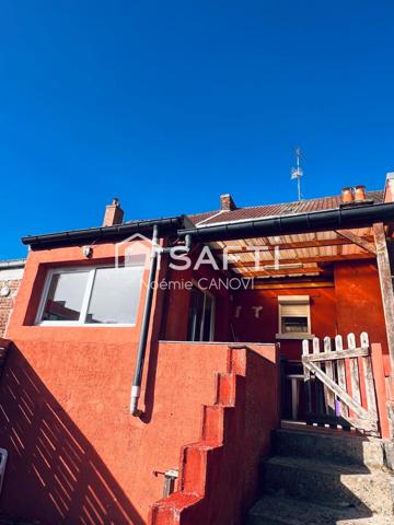 CHARMANTE MAISON MITOYENNE AVEC JARDIN