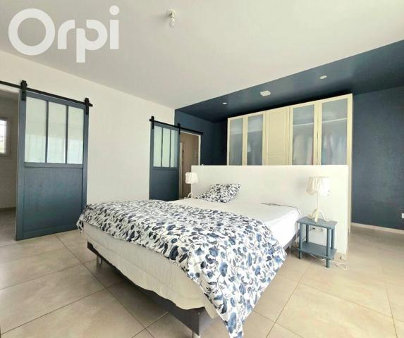 Maison à vendre    5 pièces •  Saint-Martin-de-Crau