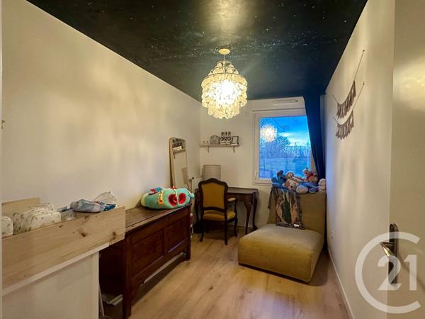 Appartement F4 à vendre  4 pièces - 73,90 m2 CHESSY - 77