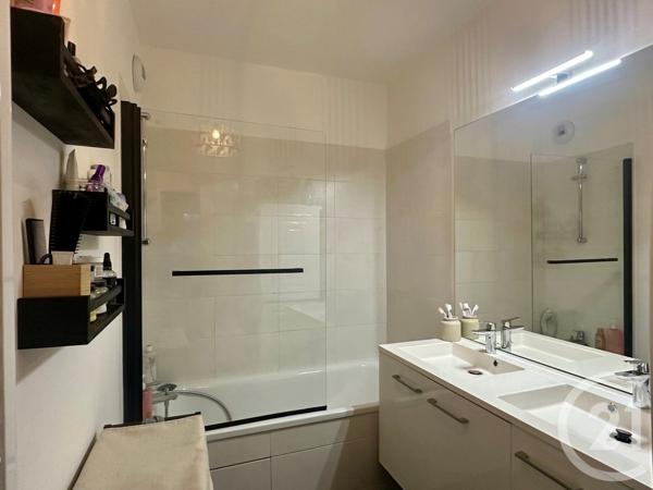 Appartement F4 à vendre  4 pièces - 73,90 m2 CHESSY - 77