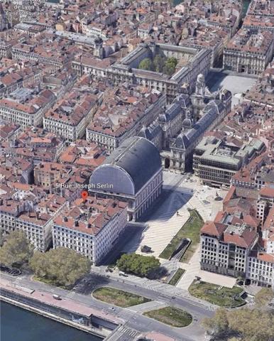 NOUVEAUTE Lyon 1 Opéra - Cœur Presqu'ile - 36m2 carrez - Destination commerciale