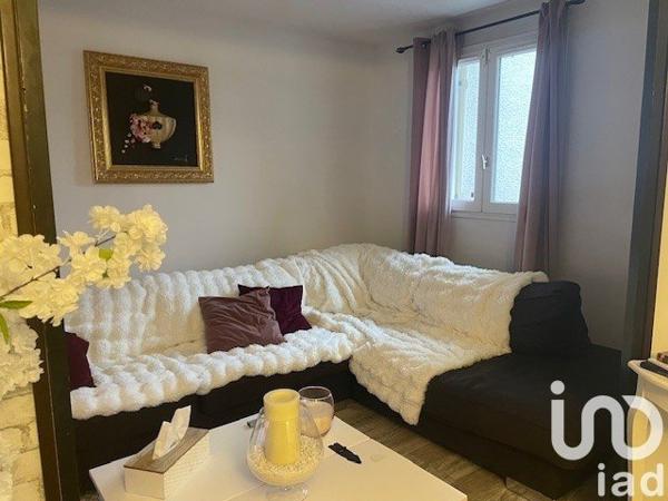 House for sale 4 rooms 76 m² Saint-Denis