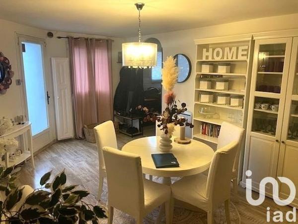 House for sale 4 rooms 76 m² Saint-Denis