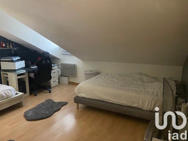 House for sale 4 rooms 76 m² Saint-Denis