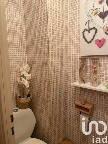 House for sale 4 rooms 76 m² Saint-Denis