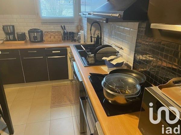 House for sale 4 rooms 76 m² Saint-Denis