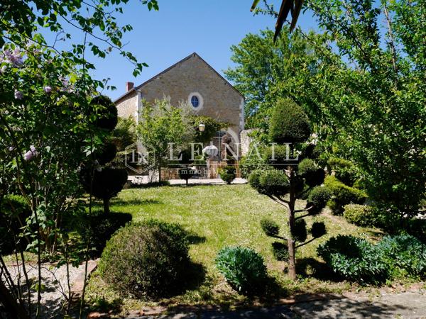 Confortable maison du XVIIIe siècle, proche de la châtre en Berry