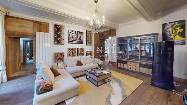 Confortable maison du XVIIIe siècle, proche de la châtre en Berry