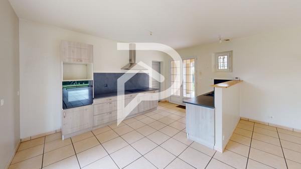 Maison de plain-pied avec jardin, 3 chambres, Année 2004