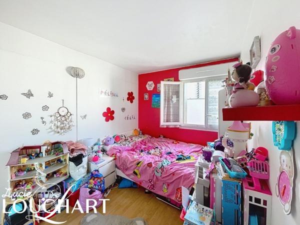 APPARTEMENT 4 PIÈCES 3 CHAMBRES DERNIER ÉTAGE