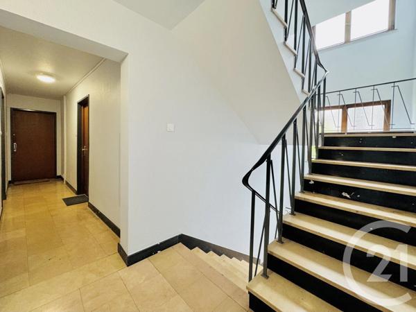 Appartement 3 à vendre  3 pièces - 72,20 m 2   STRASBOURG  - 67
