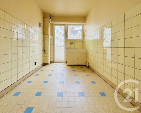 Appartement 3 à vendre  3 pièces - 72,20 m 2   STRASBOURG  - 67