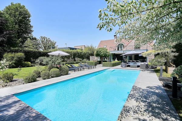 Vente Maison de luxe Croix 7 Pièces 260.05 m²