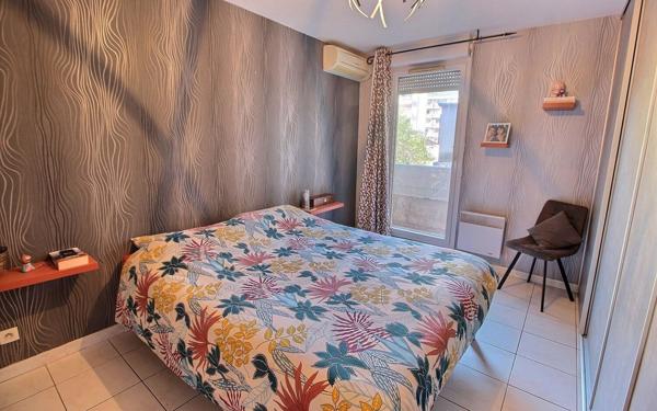 Appartement à vendre    4 pièces • 127,64 m2 Marseille 5