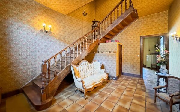 Maison à vendre    6 pièces •  Valence