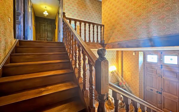 Maison à vendre    6 pièces •  Valence