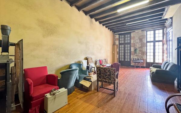 Maison à vendre    6 pièces •  Valence