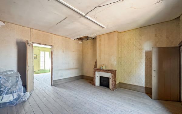 Maison à vendre    6 pièces •  Valence