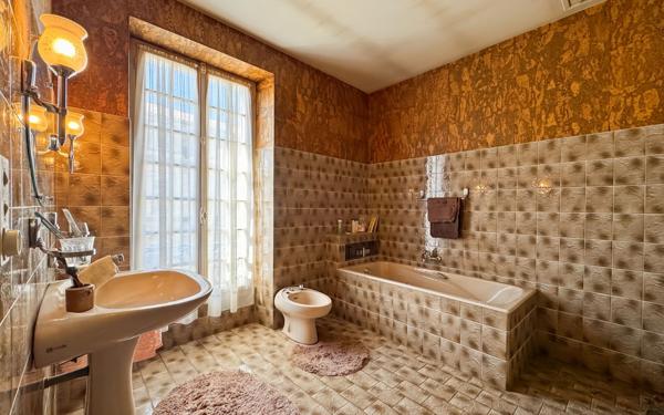 Maison à vendre    6 pièces •  Valence