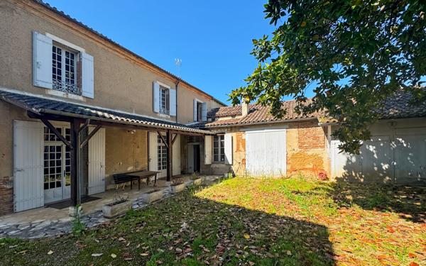 Maison à vendre    6 pièces •  Valence