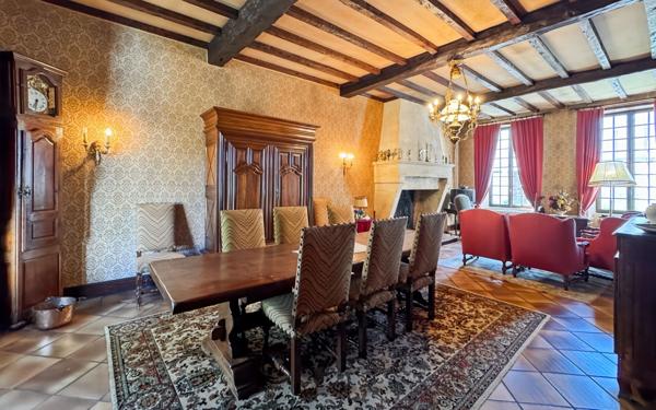 Maison à vendre    6 pièces •  Valence