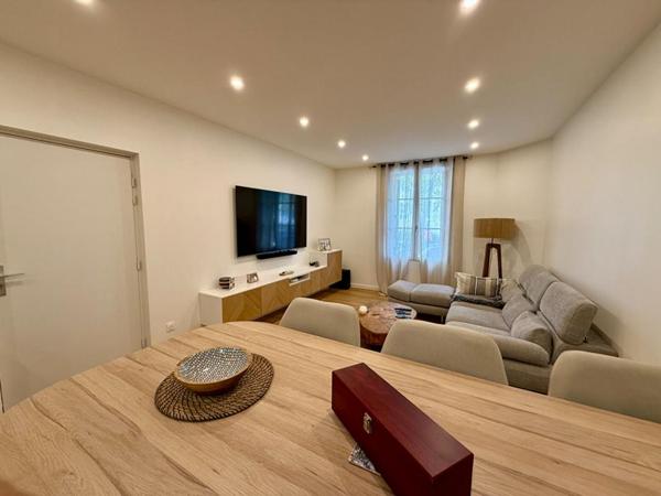 T2 46.5 m² entièrement rénové ! Centre de Hyères