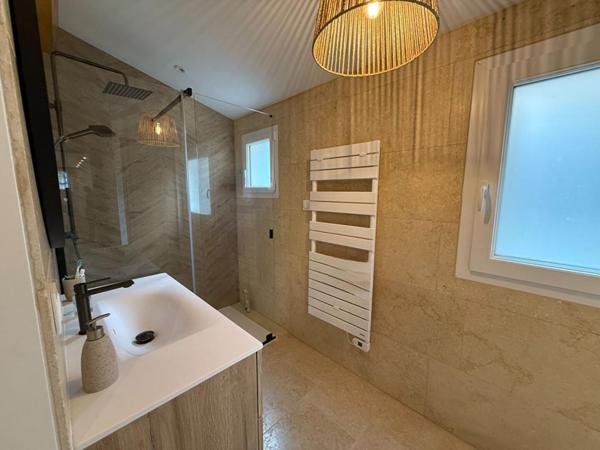 T2 46.5 m² entièrement rénové ! Centre de Hyères