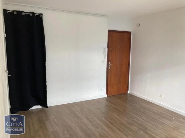 Appartement à louer 1 pièce 25.68m² Maurepas (78310)