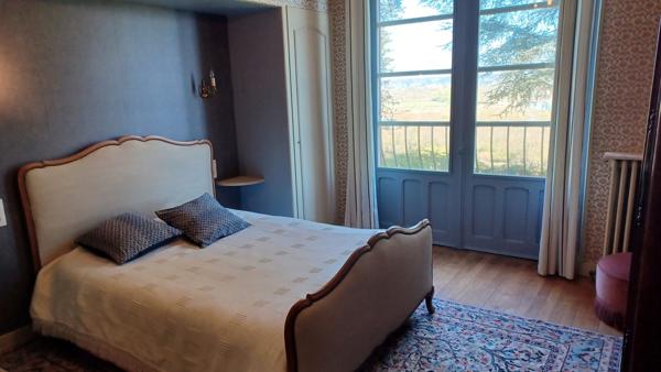 À vendre - Maison individuelle, 7 pièces située à Saint-Aignan (41110)