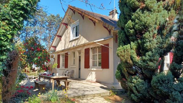 À vendre - Maison individuelle, 7 pièces située à Saint-Aignan (41110)