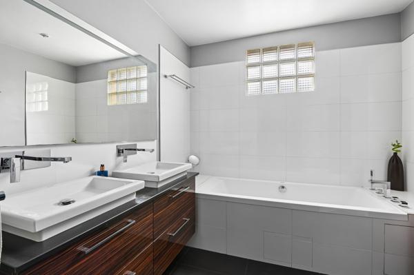 Vente Appartement de luxe Neuilly-sur-Seine 5 Pièces 134 m²