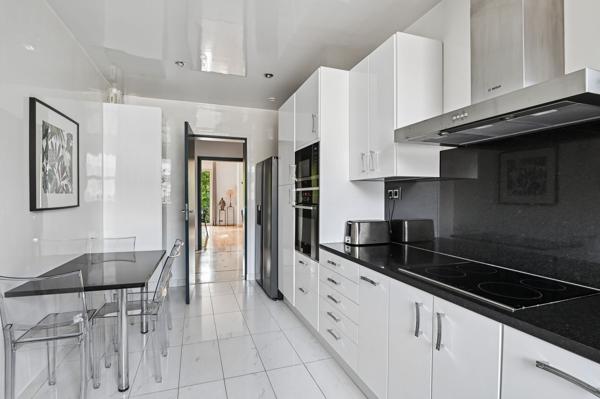 Vente Appartement de luxe Neuilly-sur-Seine 5 Pièces 134 m²