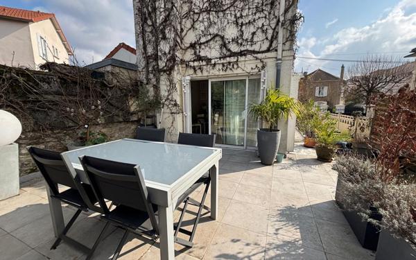 Maison à vendre    4 pièces • 84,43 m2 La Varenne - Saint-Maur-des-Fossés