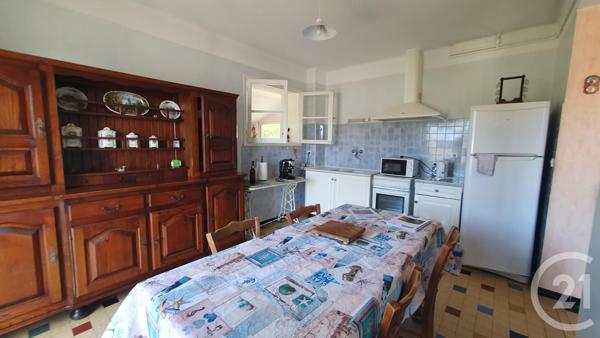 Maison à vendre  10 pièces - 164 m2 CARQUEIRANNE - 83