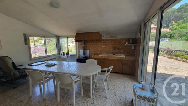 Maison à vendre  10 pièces - 164 m2 CARQUEIRANNE - 83