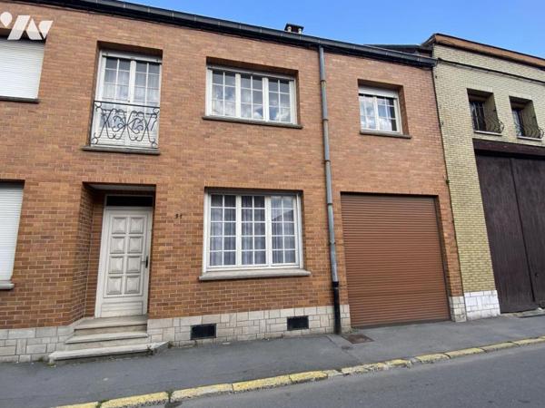 Centre ville - Grande maison avec porche - DENAIN