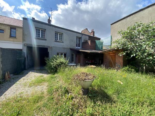 Centre ville - Grande maison avec porche - DENAIN