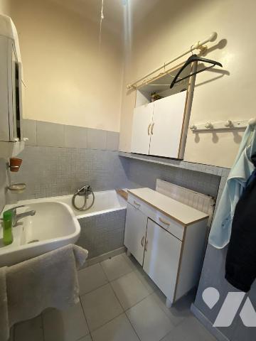 Centre ville - Grande maison avec porche - DENAIN