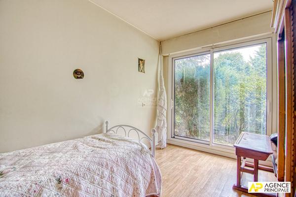 Versailles Clagny Appartement 5 pièces 113 m² rez-de-jardin avec ascenseur, cave et parking et box en sous-sol €690 000 ** - Référence 25520