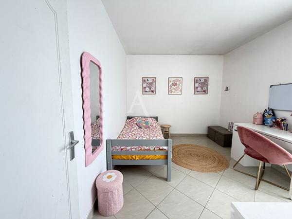 Appartement Livry Gargan 4 pièces - 78 m2 - 3 chambres - cave