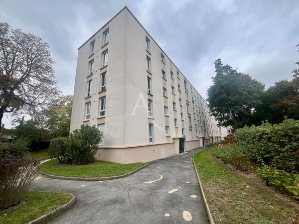 Appartement Livry Gargan 4 pièces - 78 m2 - cave - 3 chambres