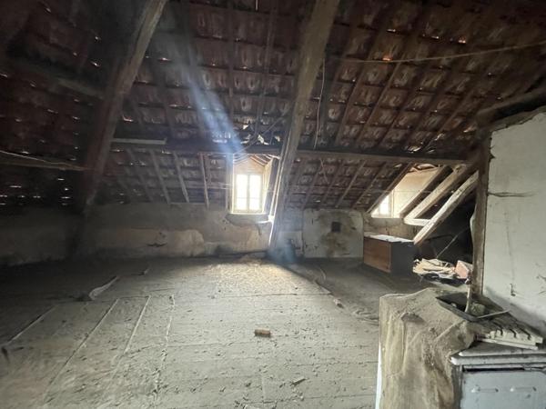 Vente Maison217 m² - 9 Pièces - AINAY LE CHATEAU (3360)